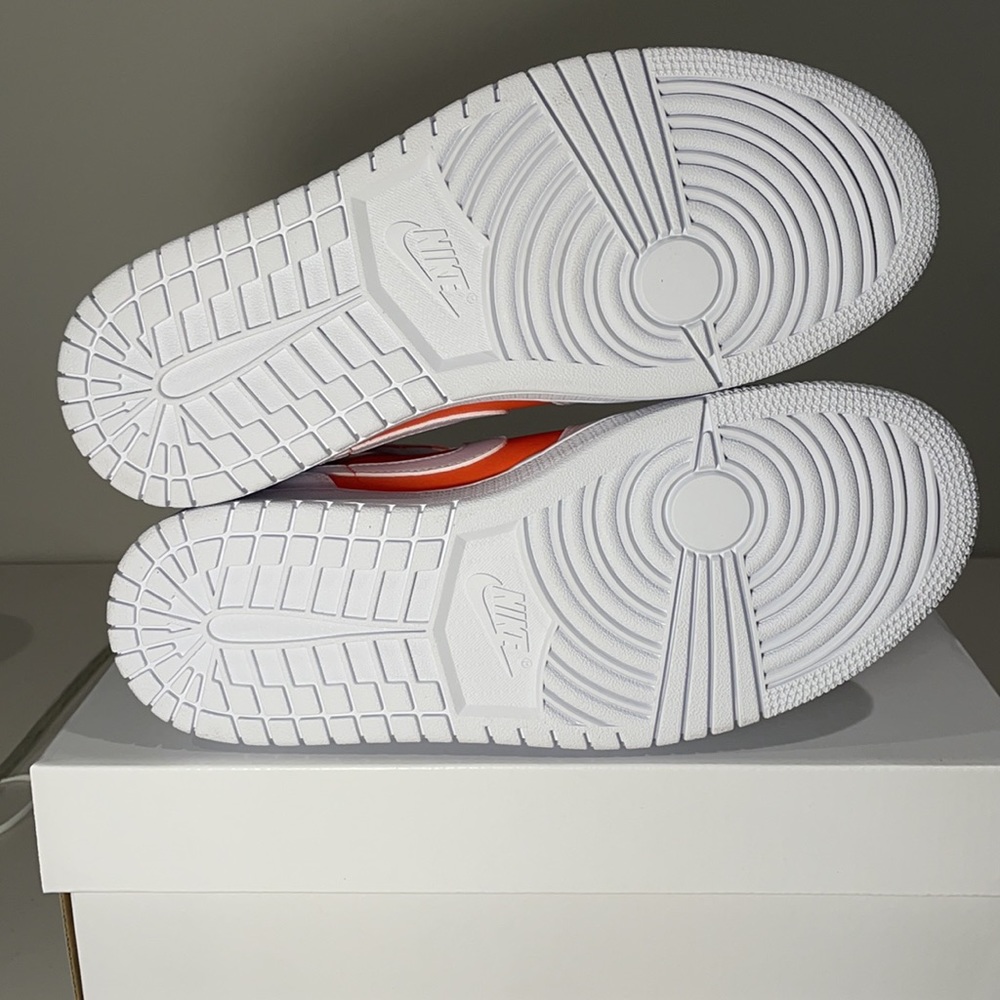 NEW Jordan 1 Mid Citrus Orange - Picture 8 of 9